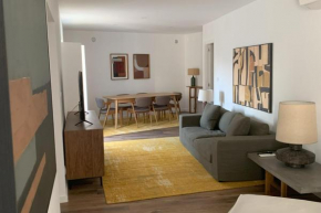 3BDR Central Apartment in Graça by LovelyStay